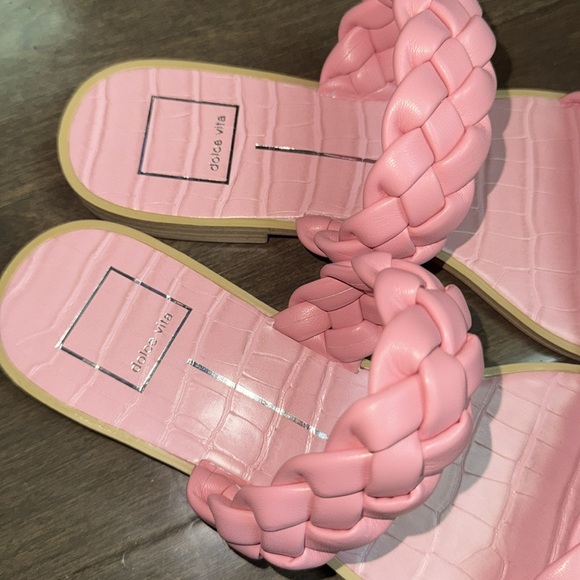 Dolce Vita Women's Indy Flat Sandal - Picture 3 of 4